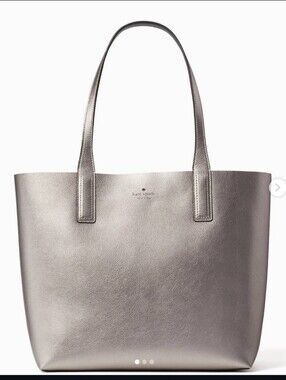 Kate Spade- Metallic Archie Large Reversible Tote Bag 🩶💙
